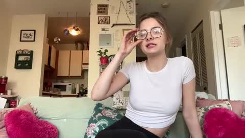 Snapshot of maevebaezie chatting on January 2025 10:29:02 PM maeve online show from January 2025 10:29:02 PM