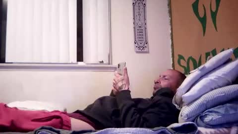 Snapshot of magdalena_805 chatting on February 2025 09:15:02 AM magdalena_805 online show from February 2025 09:15:02 AM