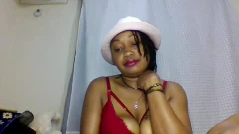 Snapshot of magdalinemus chatting on November 2025 07:18:02 PM magdalinemus online show from November 2025 07:18:02 PM