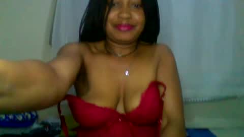 Snapshot of magdalinemus chatting on December 2025 05:07:01 PM magdalinemus online show from December 2025 05:07:01 PM