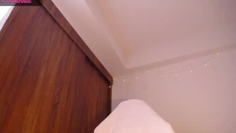 Snapshot of maggie_raver chatting on December 2024 07:25:02 PM maggie online show from December 2024 07:25:02 PM