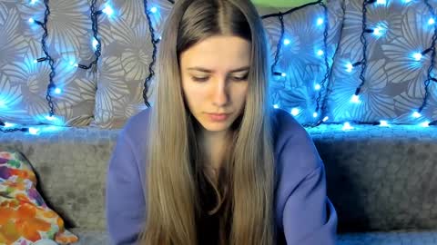 Maggie online show from December 2024 04:12:02 AM