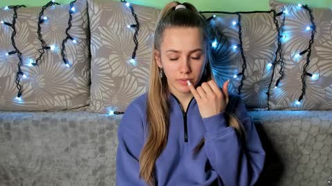 Maggie online show from January 2025 05:23:02 AM