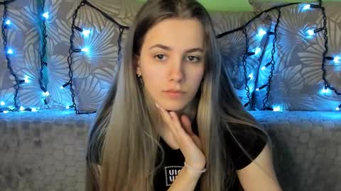 Maggie online show from February 2025 08:27:02 AM