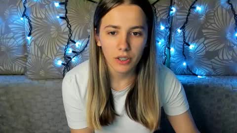 Maggie online show from October 2025 01:28:01 AM