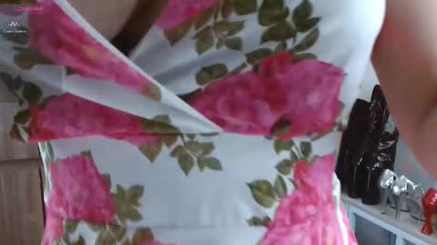 Snapshot of maghenta chatting on December 2025 08:16:02 PM Maghenta-MS mature online show from December 2025 08:16:02 PM