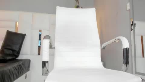 Snapshot of magic_marg chatting on February 2025 09:46:01 PM Marge online show from February 2025 09:46:01 PM