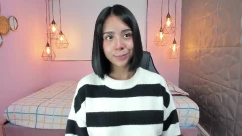 Snapshot of magic_oliviah chatting on June 2026 05:12:01 AM Oliviah online show from June 2026 05:12:01 AM