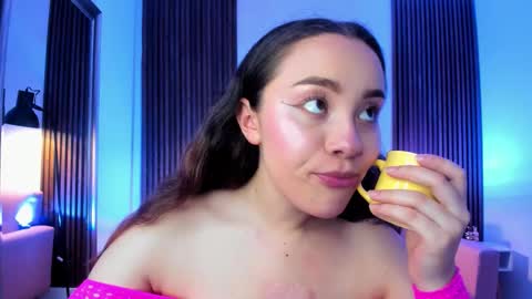 Vera  online show from February 2026 03:30:01 PM