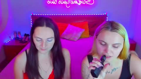 Lili and Bella online show from December 2024 07:52:02 AM