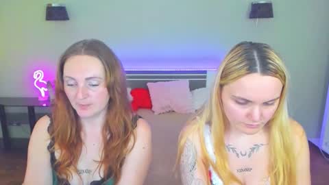 Lili and Bella online show from February 2026 10:16:01 AM