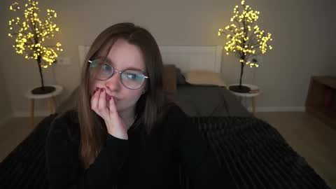 Emily online show from October 2025 12:35:01 PM