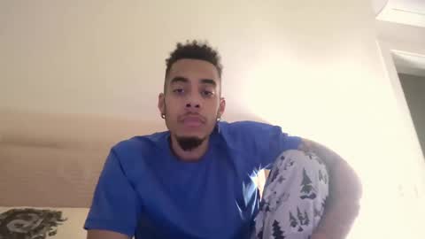 Snapshot of magicsempai chatting on February 2026 10:08:02 PM Magicsempai online show from February 2026 10:08:02 PM