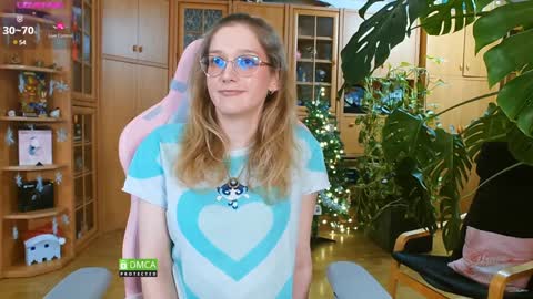 Snapshot of magicstylex chatting on January 2025 11:03:02 PM Nicole online show from January 2025 11:03:02 PM