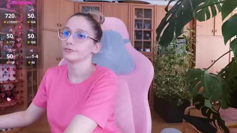 Snapshot of magicstylex chatting on February 2025 11:43:02 AM Nicole online show from February 2025 11:43:02 AM