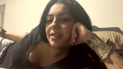 Snapshot of magicvalentine11 chatting on December 2025 06:18:01 AM magicvalentine11 online show from December 2025 06:18:01 AM