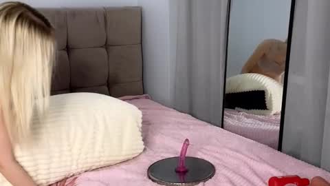 Sasha online show from February 2025 01:33:01 AM