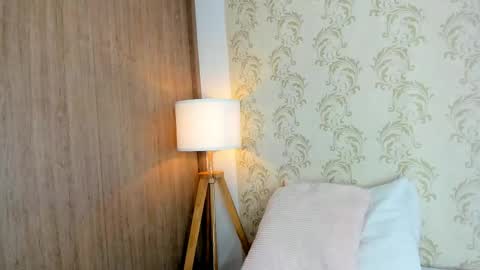 Snapshot of mahia_montenegr chatting on May 2026 08:05:02 PM Mahia online show from May 2026 08:05:02 PM