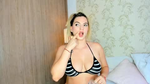 Snapshot of mahia_montenegr chatting on May 2026 08:28:01 PM Mahia online show from May 2026 08:28:01 PM