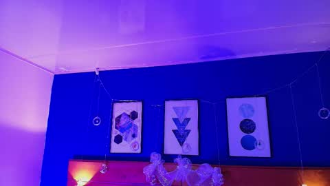 Dani online show from December 2025 11:04:02 AM