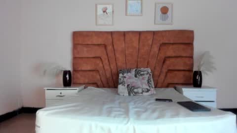 MAHIA online show from January 2025 01:23:02 PM