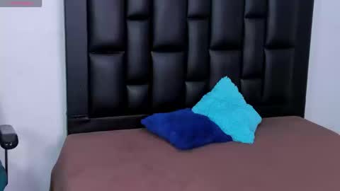 Snapshot of maia_davies chatting on September 2025 11:05:02 PM Maia online show from September 2025 11:05:02 PM