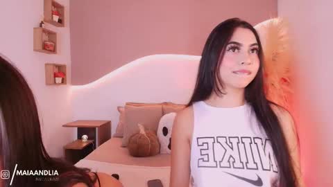 Snapshot of maia_lia_ chatting on October 2025 10:00:02 PM MAIA LIA online show from October 2025 10:00:02 PM