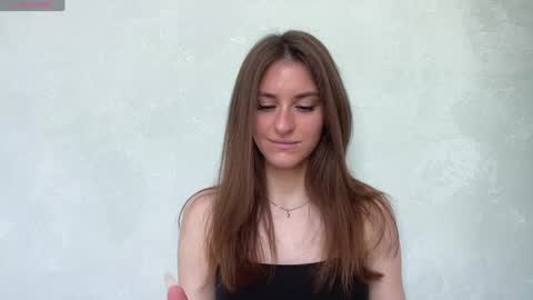 M I A online show from May 2026 08:10:02 AM