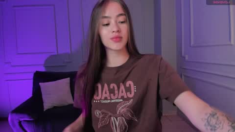  Maia  online show from November 2025 06:34:02 PM