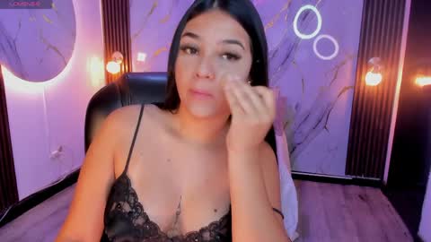 Snapshot of maiaevans1 chatting on March 2026 12:05:02 PM Maia online show from March 2026 12:05:02 PM