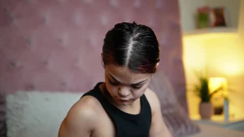  Maia  online show from February 2026 06:42:01 PM