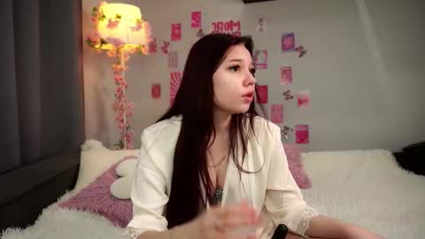 Snapshot of maibradish chatting on February 2026 02:14:01 PM Lisa online show from February 2026 02:14:01 PM