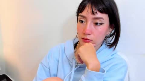 maibys online show from November 2025 04:35:02 AM