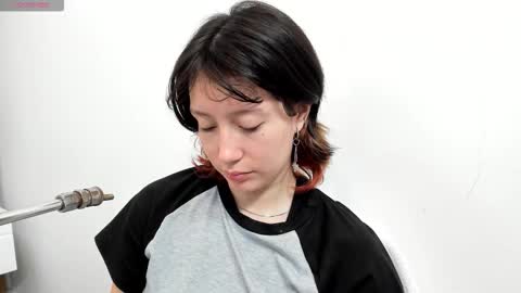 Snapshot of maibys_cute chatting on February 2026 12:04:01 PM maibys online show from February 2026 12:04:01 PM