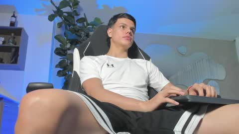 Snapshot of maicolruggeri chatting on May 2026 11:13:01 PM MAICOL online show from May 2026 11:13:01 PM
