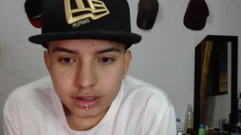 Snapshot of maikjameshot chatting on December 2025 04:32:01 AM maikjameshot online show from December 2025 04:32:01 AM