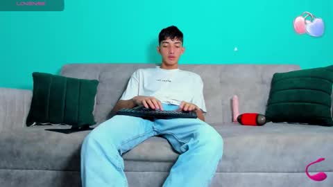 Snapshot of maikol_ortizz chatting on November 2025 01:54:01 PM Maikol online show from November 2025 01:54:01 PM