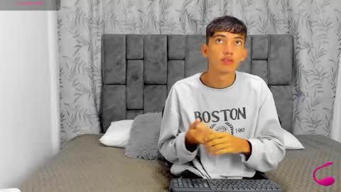 Snapshot of maikol_ortizz chatting on November 2025 10:58:01 AM Maikol online show from November 2025 10:58:01 AM