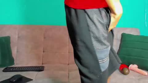 Maikol online show from February 2026 01:21:01 PM