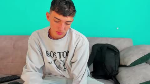 Maikol online show from April 2026 12:33:01 PM