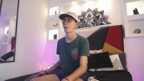 Maiky Cooper online show from March 2025 07:10:01 AM