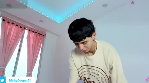 maiky_cooper01 online show from March 2026 01:12:02 PM