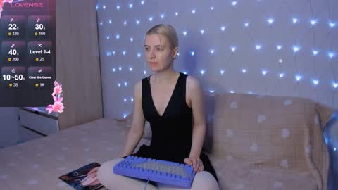 Your kitty online show from December 2025 03:43:01 PM