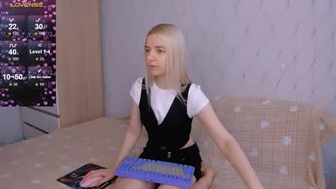 Your kitty online show from February 2026 04:09:01 AM