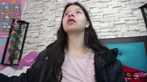 Snapshot of maily_can chatting on October 2025 12:56:02 PM MAILY CAN online show from October 2025 12:56:02 PM