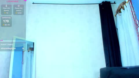 Mailyn online show from December 2025 09:46:02 PM