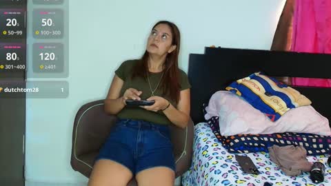 Snapshot of maira_milf chatting on November 2025 07:34:02 PM Maira online show from November 2025 07:34:02 PM