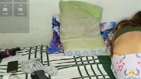 Snapshot of maira_milf chatting on December 2025 12:59:02 AM Maira online show from December 2025 12:59:02 AM