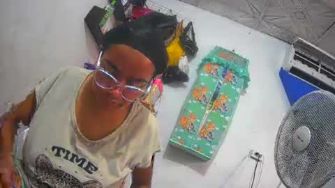 maite2020 online show from December 2024 05:47:02 PM