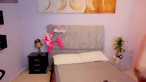 MAITE STONE1 online show from November 2025 03:20:02 AM